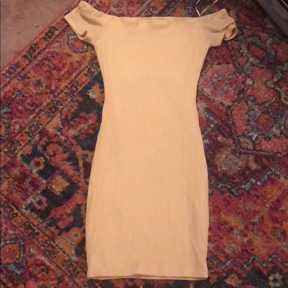 Yellow girly off the shoulder brunch dress!